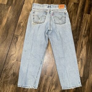 Vintage Levi's 550 Men's Relaxed Fit Light Wash Denim Jeans Size 33x28